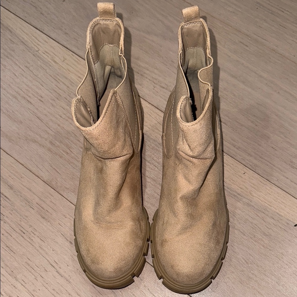 Combat  style Madden Girl Tan Booties size 8.5